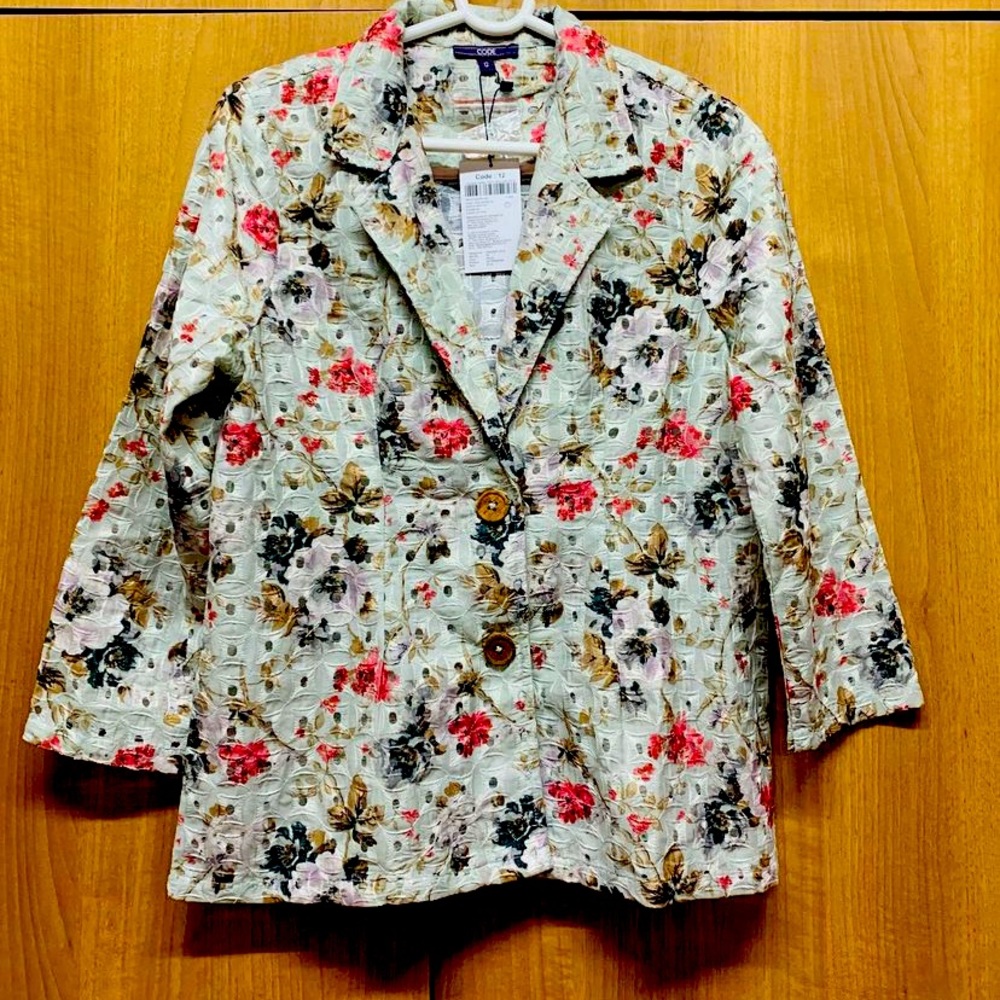 Code schiffli jacket - Picture 1 of 9